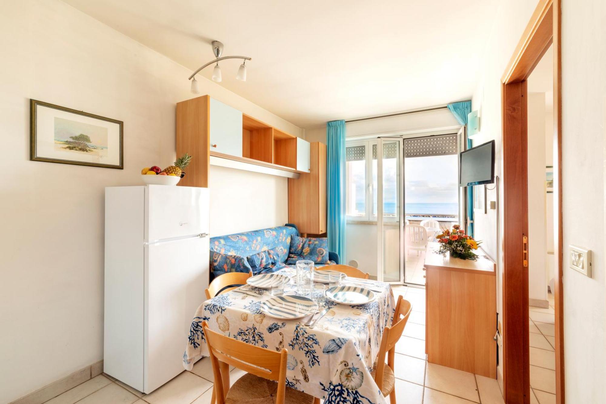 Residence Brezza Di Mare San Benedetto del Tronto Bagian luar foto