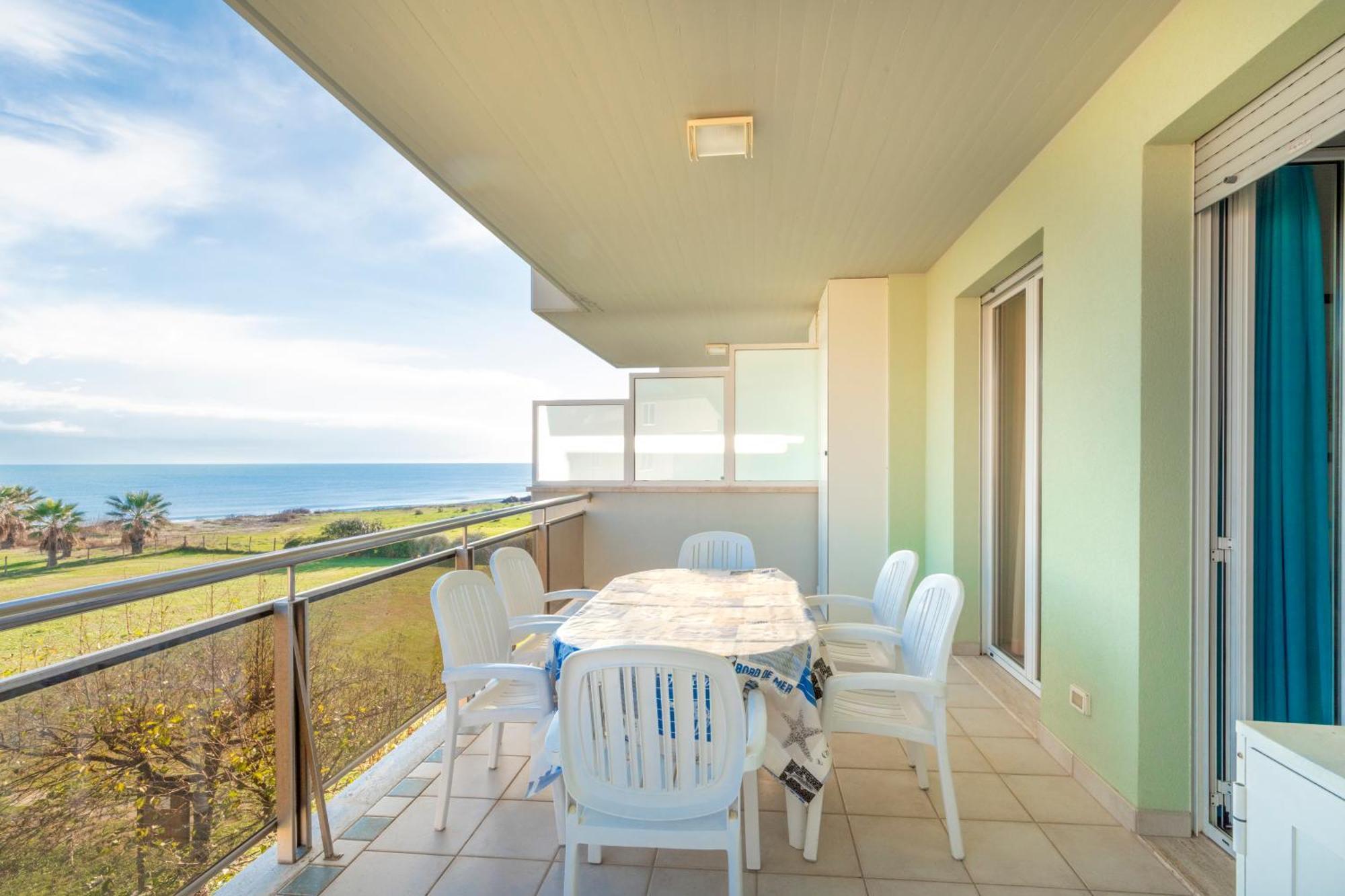 Residence Brezza Di Mare San Benedetto del Tronto Bagian luar foto